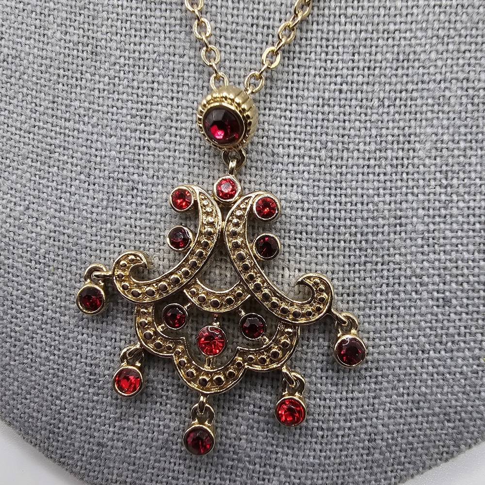 Monet Elegant Goldtone & 'Red Rhinestone Pendant Necklace